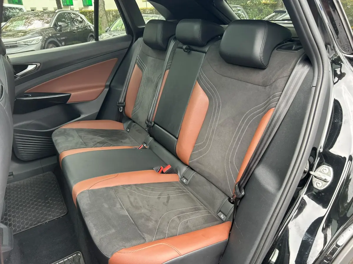Pro Style 77 kWh 204pk (Panoramadak,Navi,Acc)