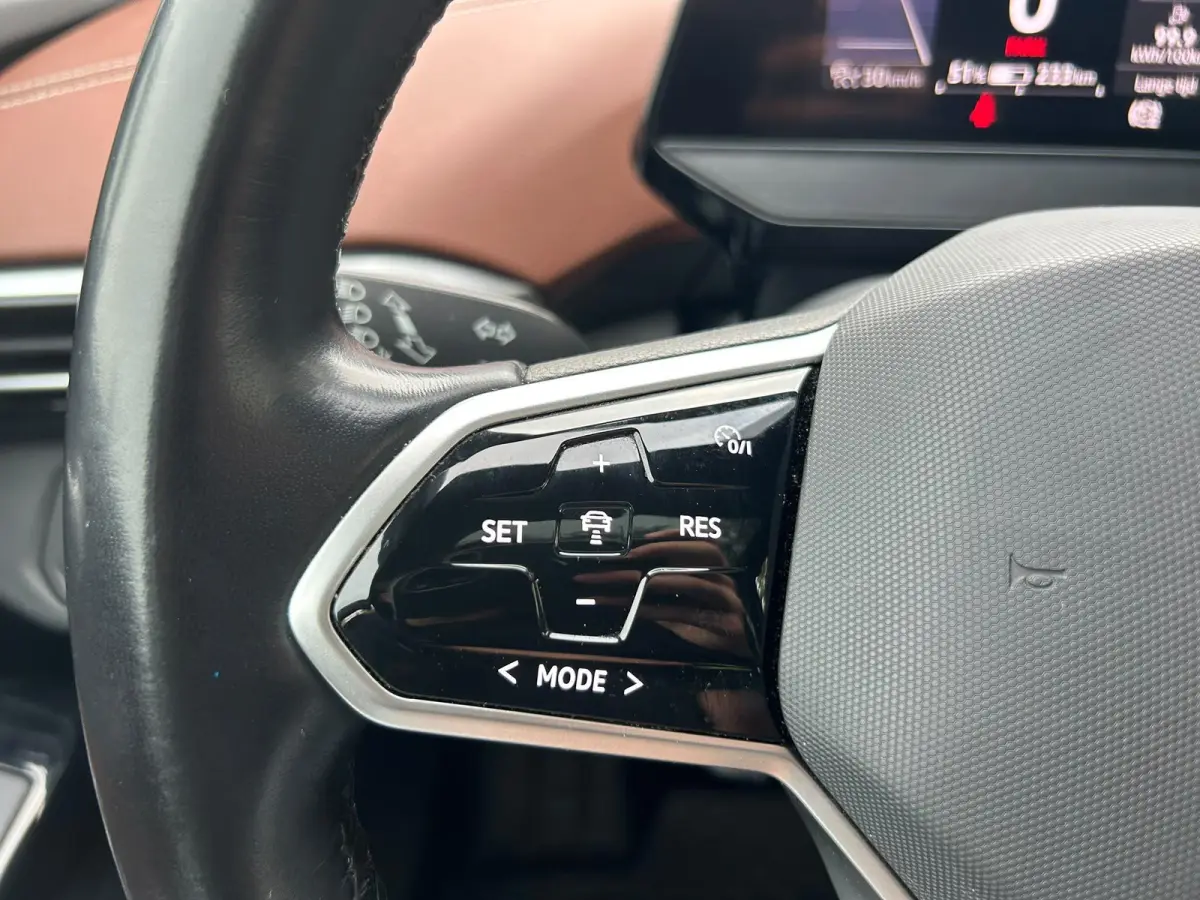 Pro Style 77 kWh 204pk (Panoramadak,Navi,Acc)
