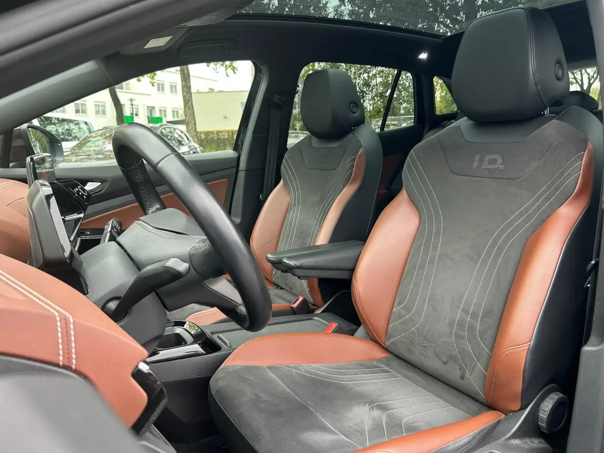 Pro Style 77 kWh 204pk (Panoramadak,Navi,Acc)