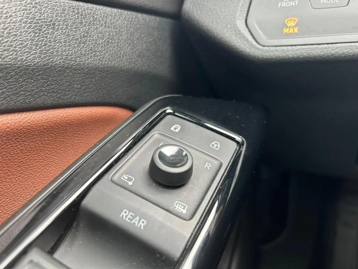 Pro Style 77 kWh 204pk (Panoramadak,Navi,Acc)