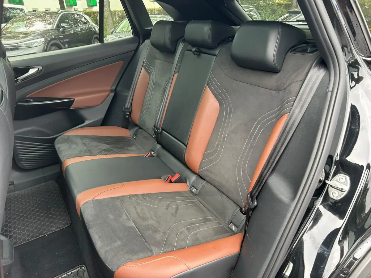 Pro Style 77 kWh 204pk (Panoramadak,Navi,Acc)