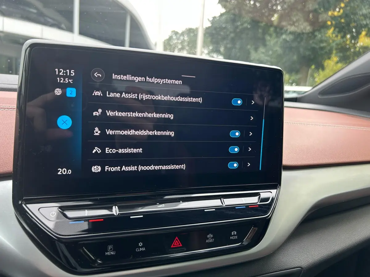 Pro Style 77 kWh 204pk (Panoramadak,Navi,Acc)