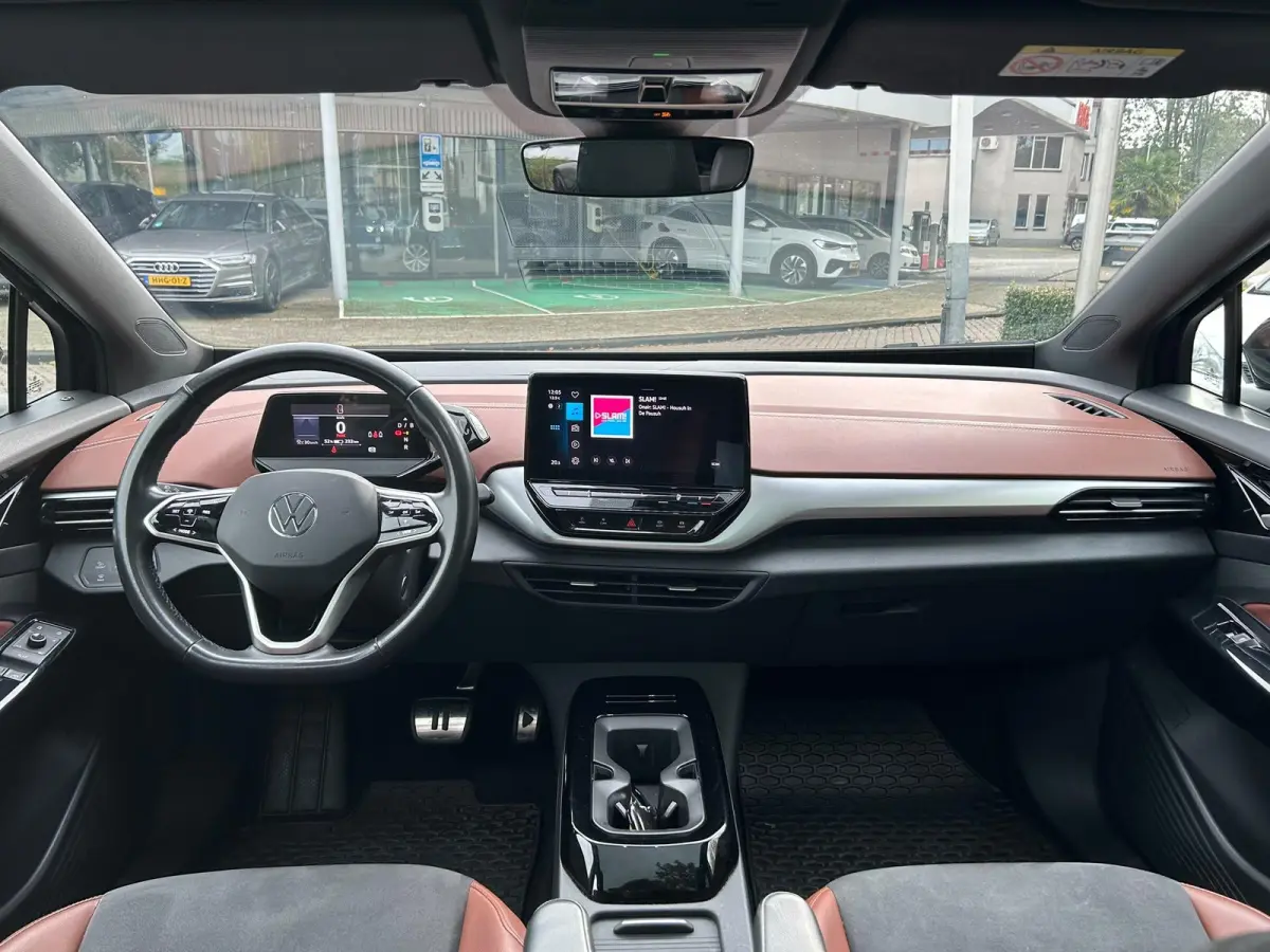 Pro Style 77 kWh 204pk (Panoramadak,Navi,Acc)