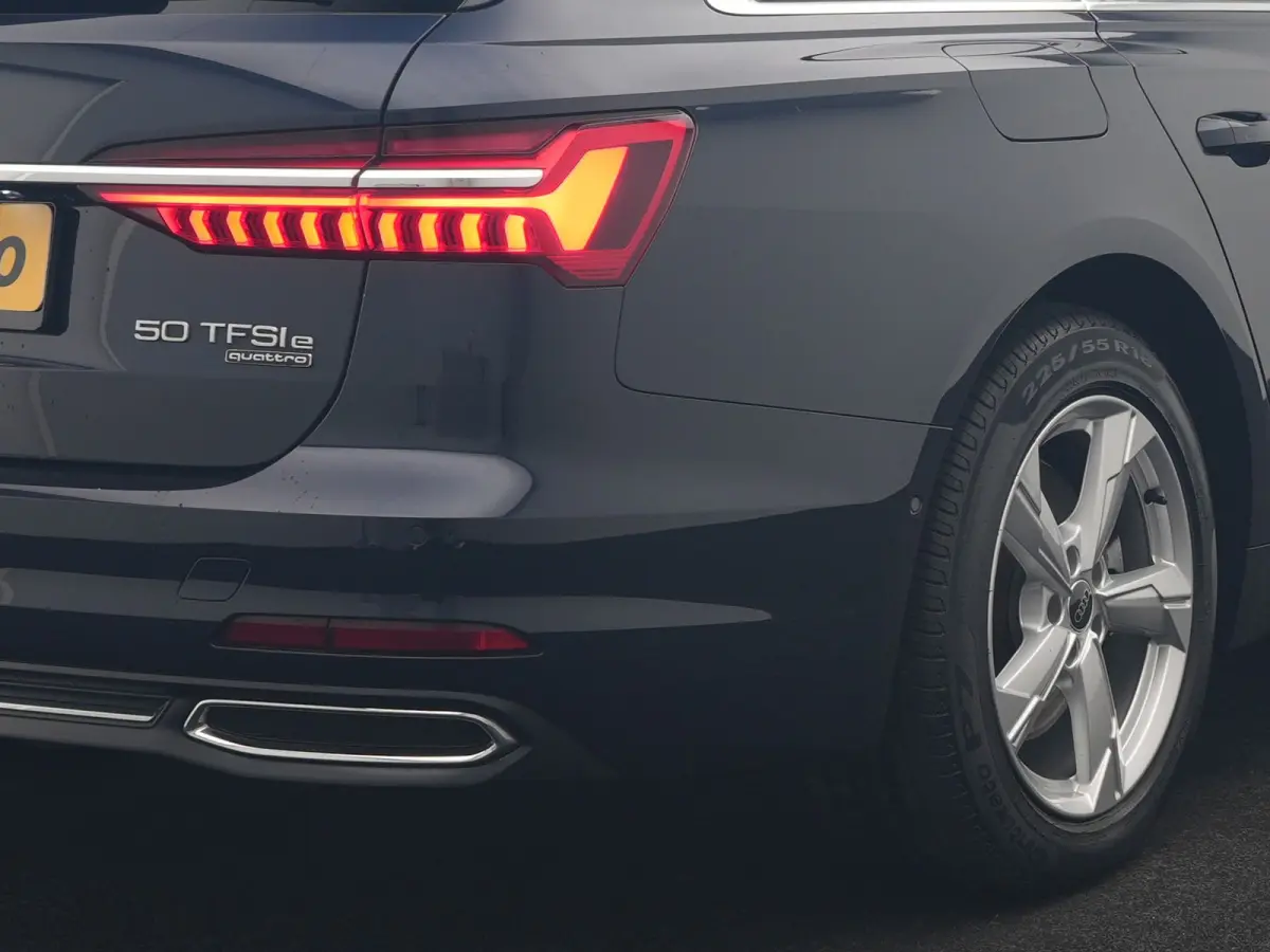 50 TFSI e quattro PHEV 300pk Dealer O.H | Head Up | Bang & Olufsen Audio | Cruise Control | Sportstoelen Verwarmd | Apple Carplay | Navigatie | Virtual | DAB | 18"L.M |