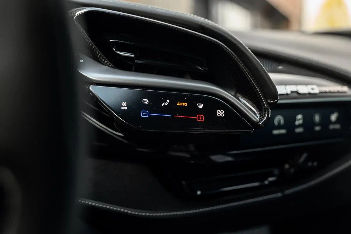 4.0 V8 | Assetto Fiorano | Carbon | Carplay | JBL | FULL PPF |