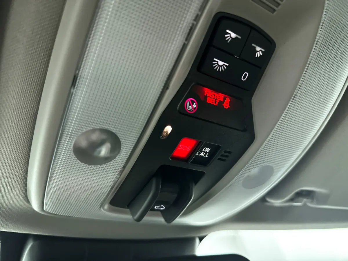 2.0 T5 FWD Ocean Race | Panoramadak | Park assist | Harman Kardon | Stoelverwarming