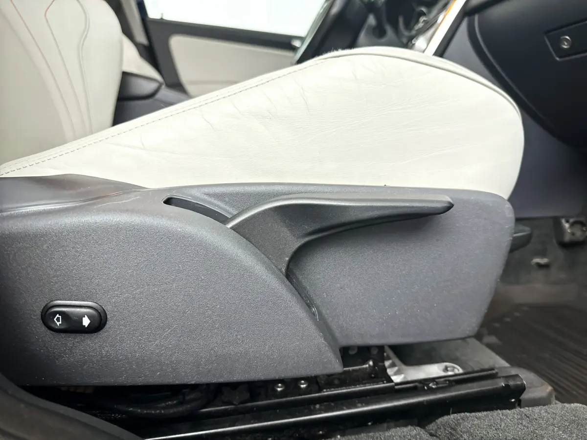 2.0 T5 FWD Ocean Race | Panoramadak | Park assist | Harman Kardon | Stoelverwarming