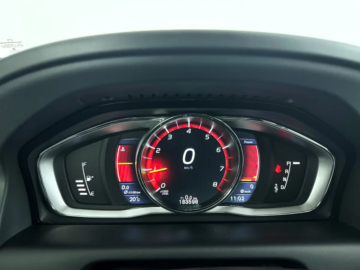 2.0 T5 FWD Ocean Race | Panoramadak | Park assist | Harman Kardon | Stoelverwarming