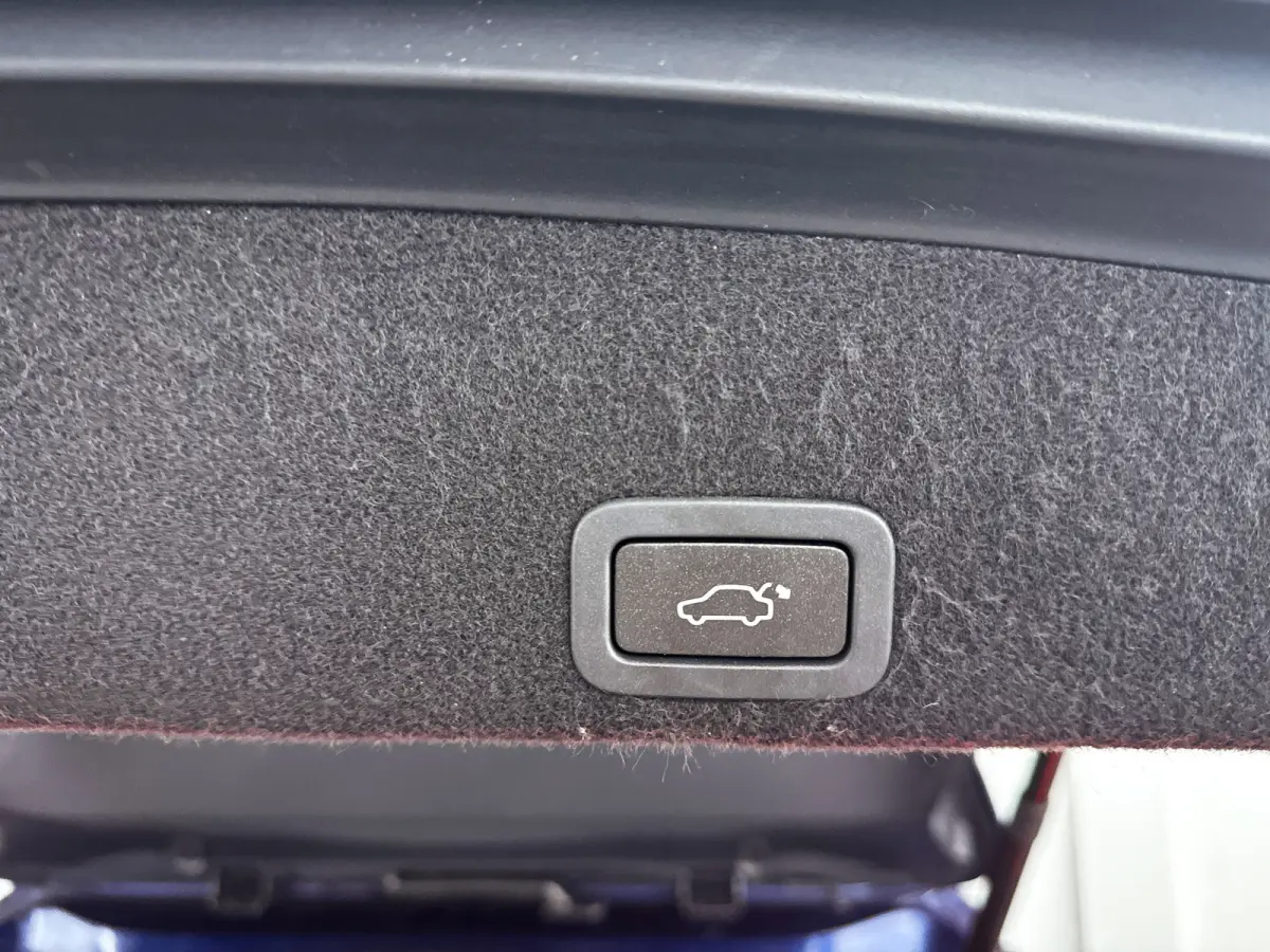 2.0 T5 FWD Ocean Race | Panoramadak | Park assist | Harman Kardon | Stoelverwarming