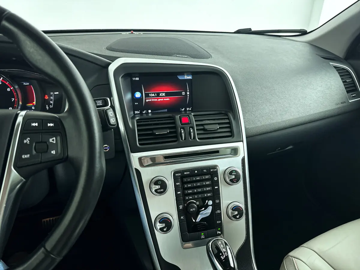 2.0 T5 FWD Ocean Race | Panoramadak | Park assist | Harman Kardon | Stoelverwarming