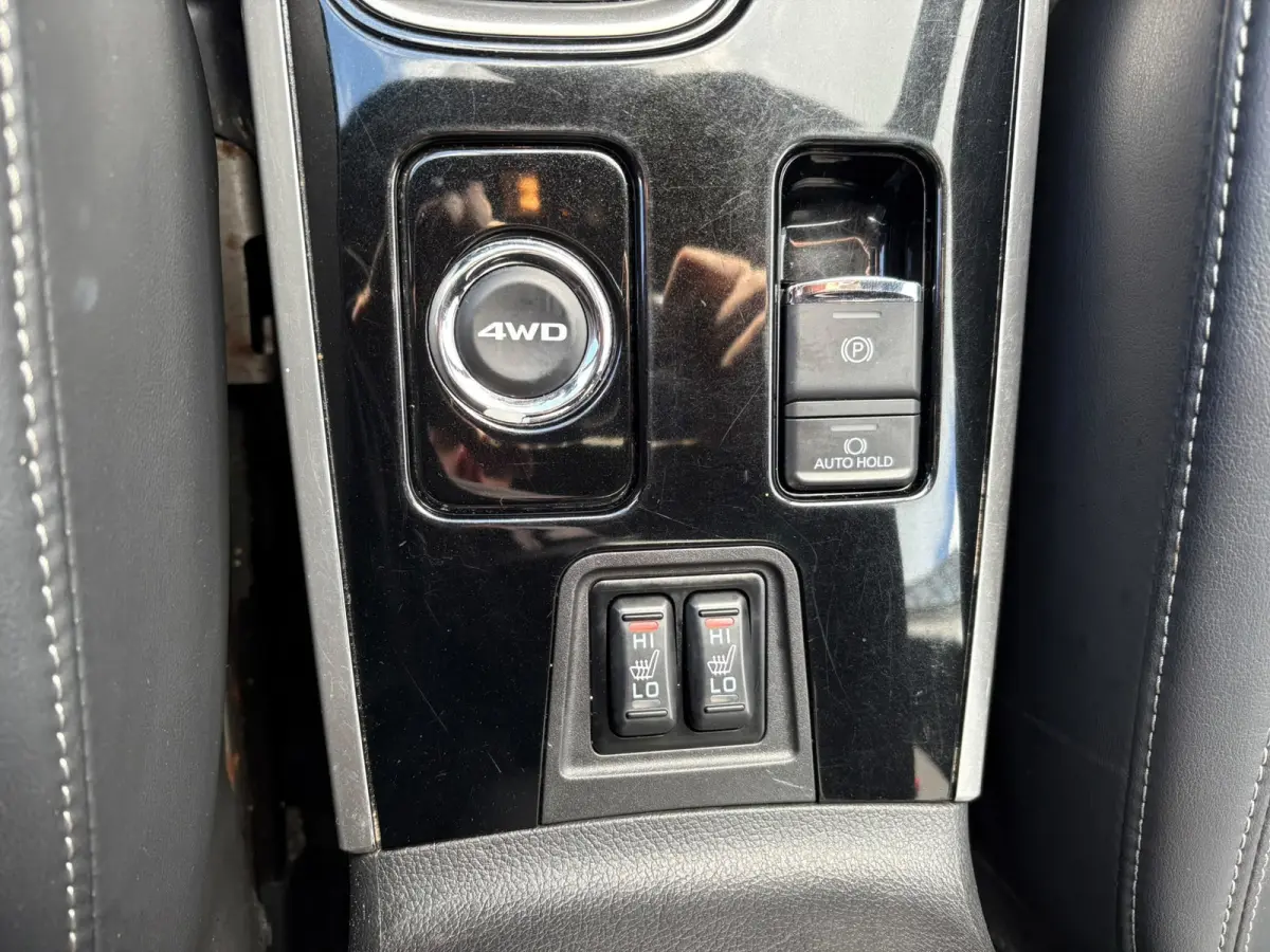 2.0 Benzine 4WD AUTOMAAT,LEER,CAMERA, 7 persoons