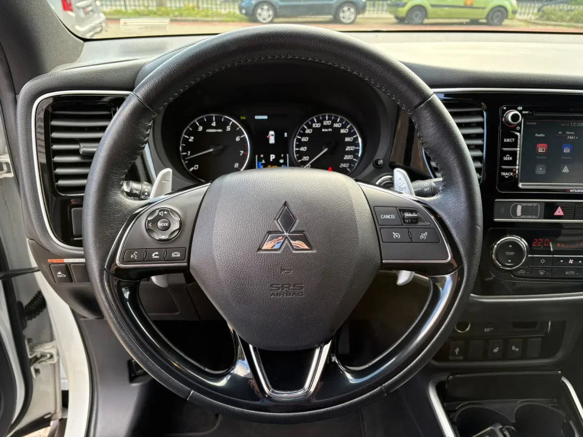2.0 Benzine 4WD AUTOMAAT,LEER,CAMERA, 7 persoons