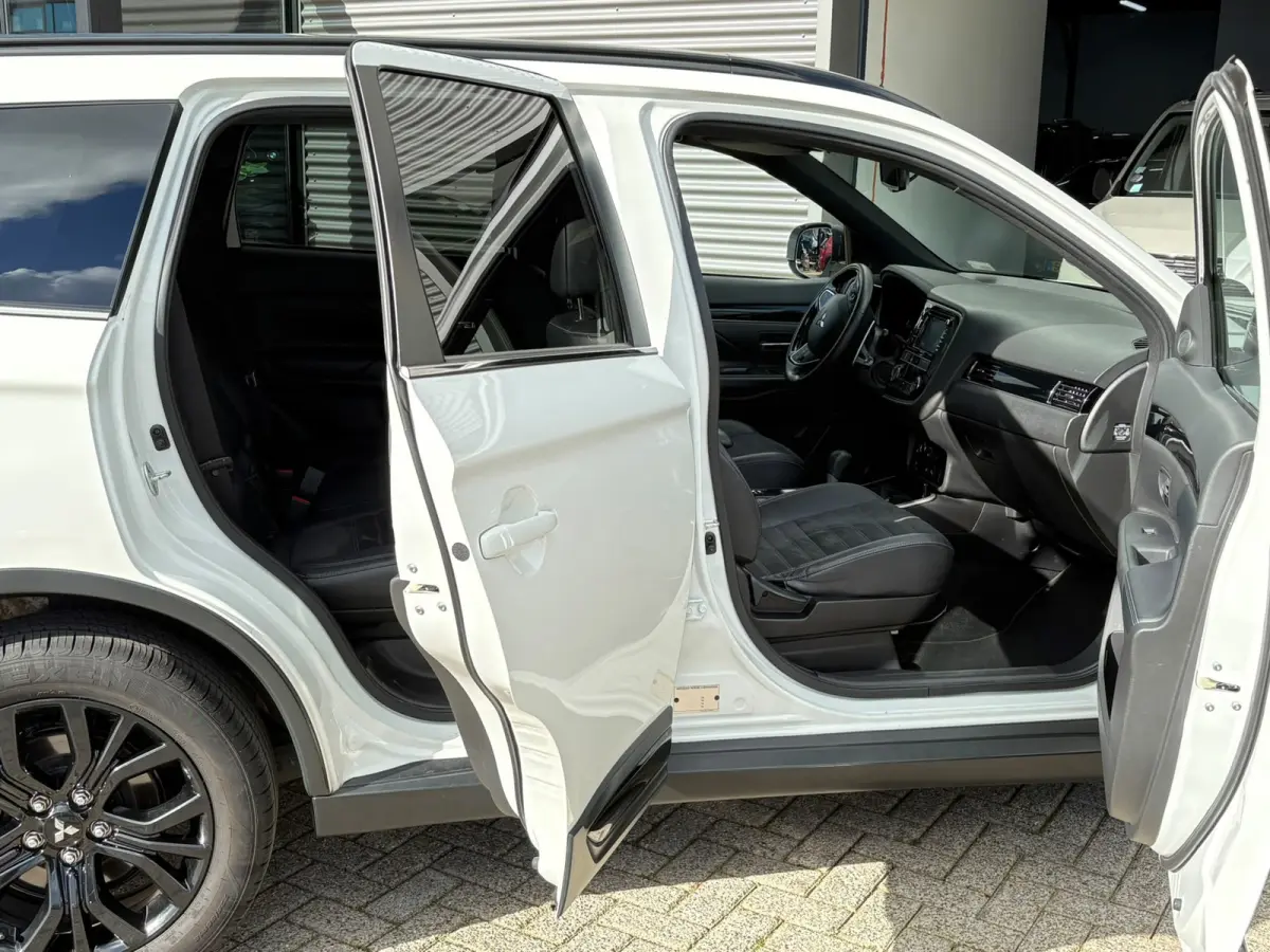 2.0 Benzine 4WD AUTOMAAT,LEER,CAMERA, 7 persoons