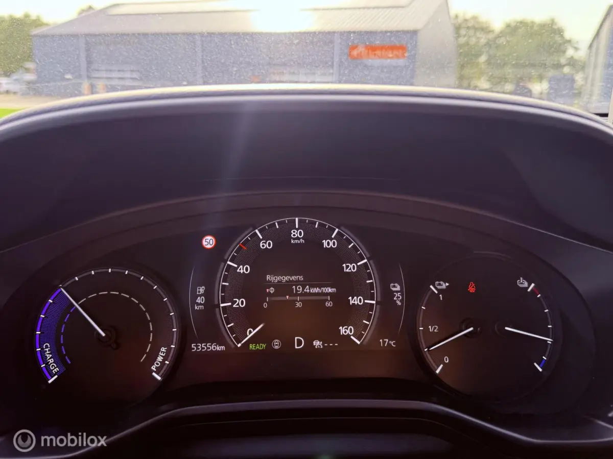 e-SkyActiv 145 | SOH 93% | ACCUGARANTIE | HUD | STOEL- & STUURVERWARMING | ADAPTIVE CRUISE | CAMERA | KEYLESS
