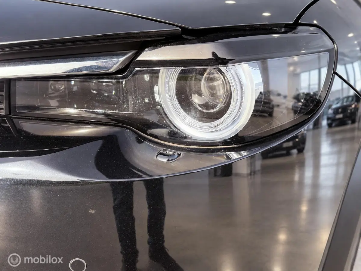 e-SkyActiv 145 | SOH 93% | ACCUGARANTIE | HUD | STOEL- & STUURVERWARMING | ADAPTIVE CRUISE | CAMERA | KEYLESS