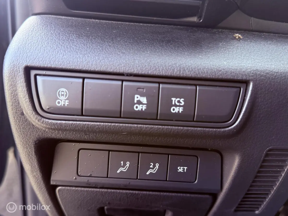 e-SkyActiv 145 | SOH 93% | ACCUGARANTIE | HUD | STOEL- & STUURVERWARMING | ADAPTIVE CRUISE | CAMERA | KEYLESS