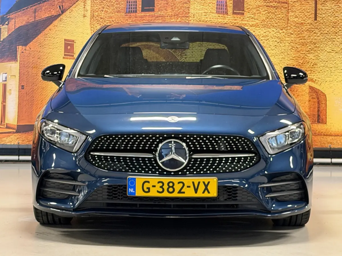 180 Bus. Solution AMG Aut Led Camera