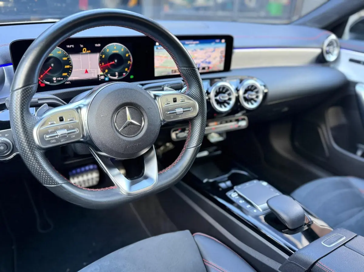 180 AMG Line Aut*Led*Pano*Ambient*