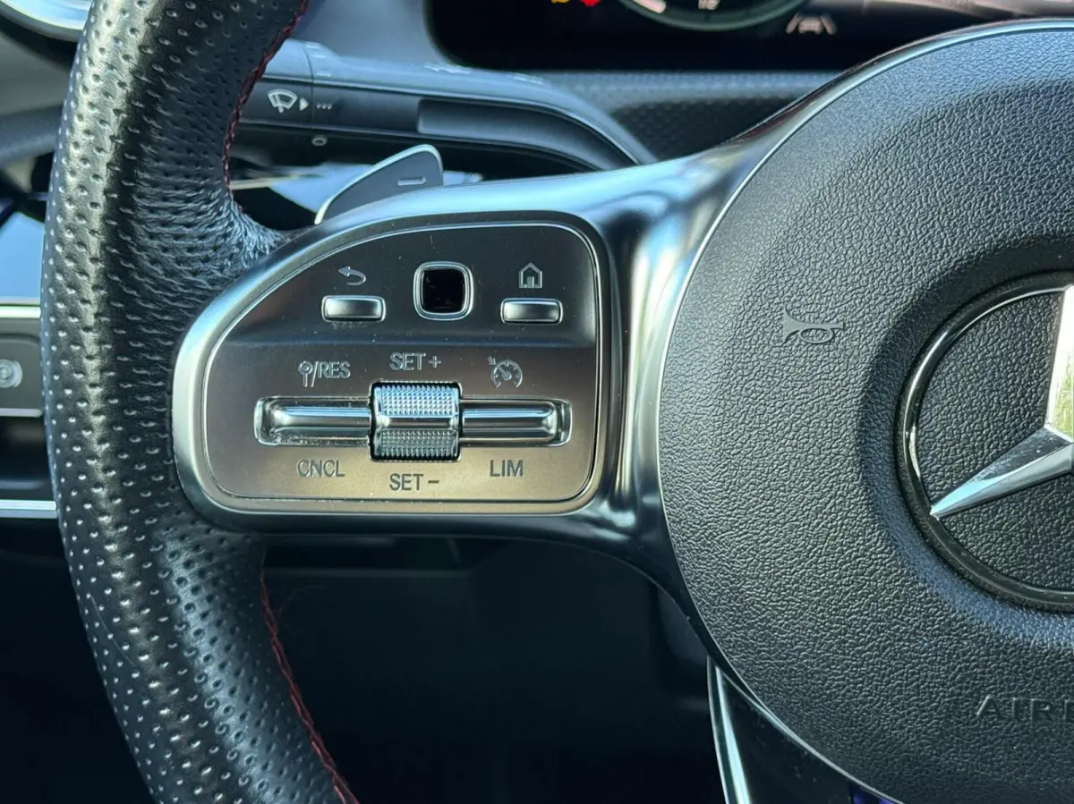180 AMG Line Aut*Led*Pano*Ambient*