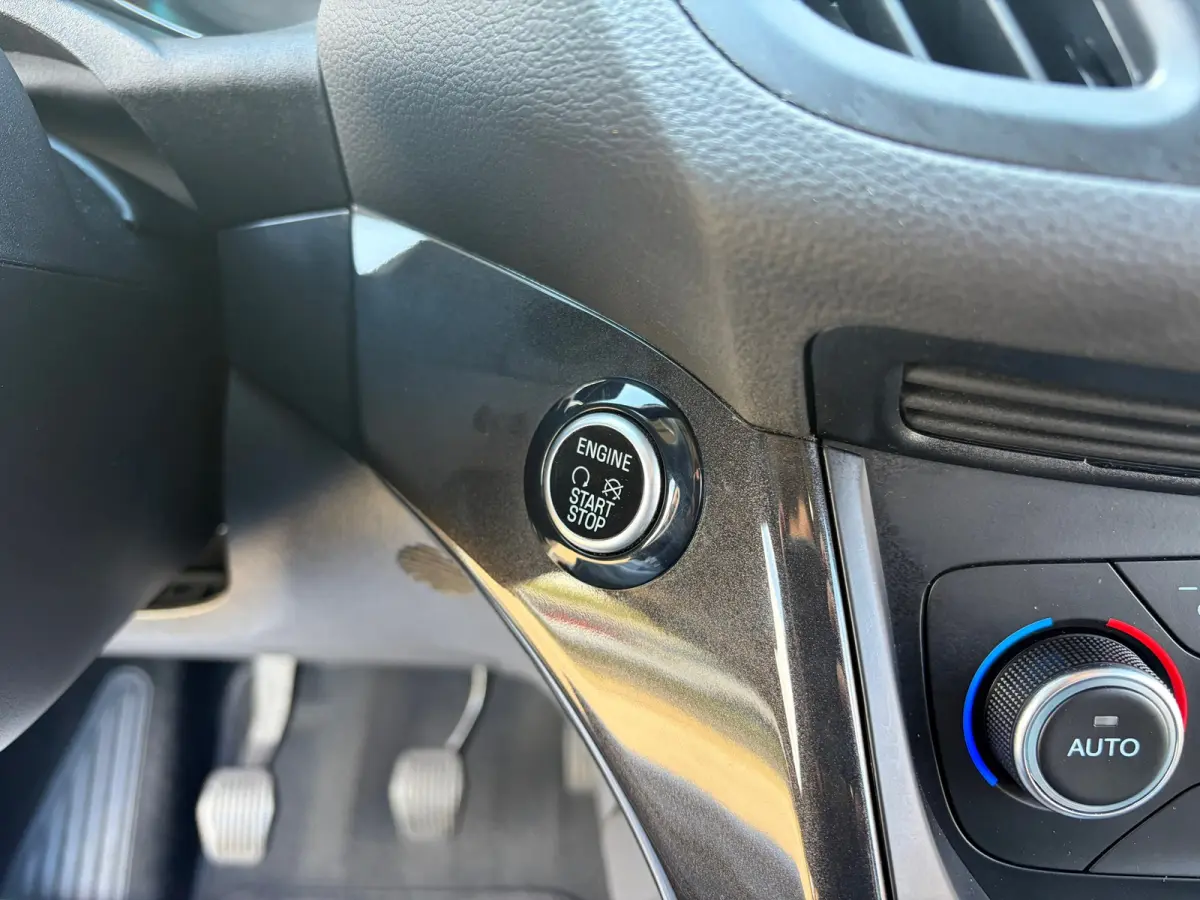 1.5 EcoBoost Titanium|Rijklaar prijs|Trekhaak|Elek. klep|Sensoren|Carplay|