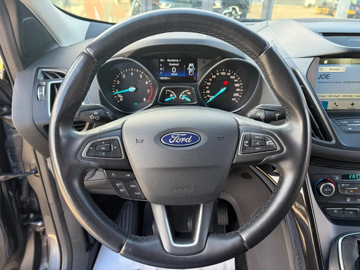 1.5 EcoBoost Titanium|Rijklaar prijs|Trekhaak|Elek. klep|Sensoren|Carplay|