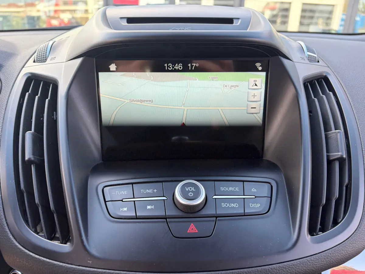 1.5 EcoBoost Titanium|Rijklaar prijs|Trekhaak|Elek. klep|Sensoren|Carplay|