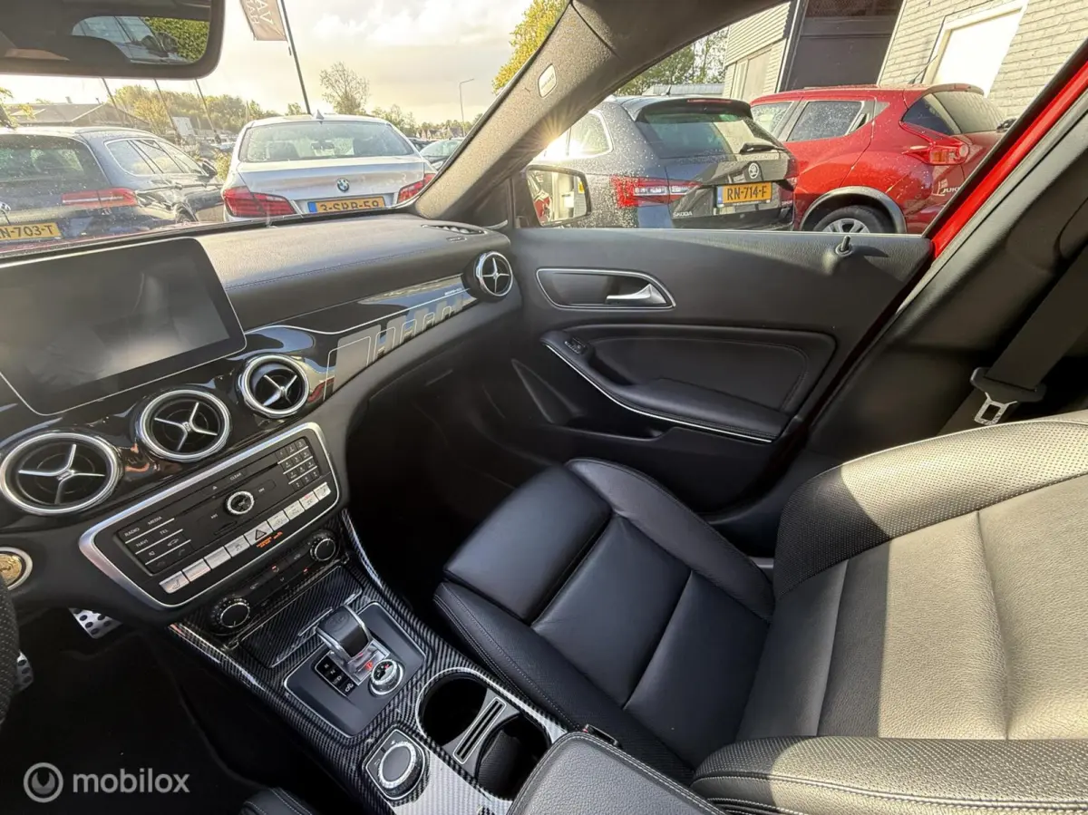 AMG 45 4MATIC, Night pakket, Camera, Pano, Performance Exhaust, Dealer onderhouden, apk 08-2027