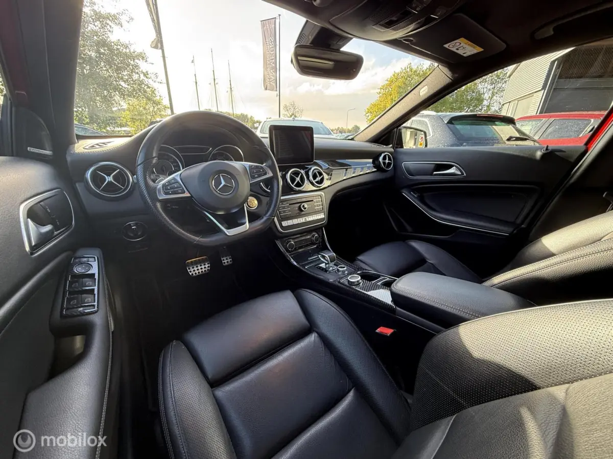 AMG 45 4MATIC, Night pakket, Camera, Pano, Performance Exhaust, Dealer onderhouden, apk 08-2027