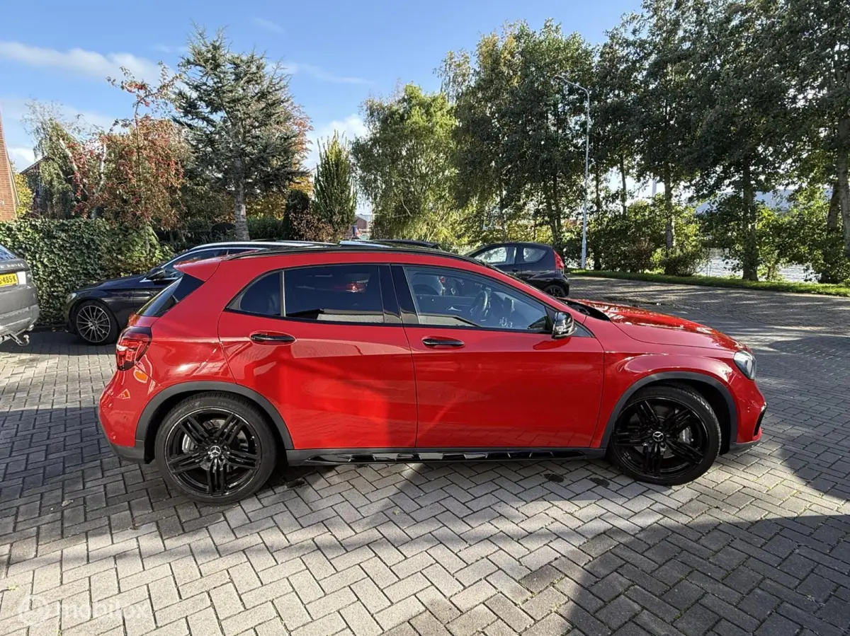 AMG 45 4MATIC, Night pakket, Camera, Pano, Performance Exhaust, Dealer onderhouden, apk 08-2027