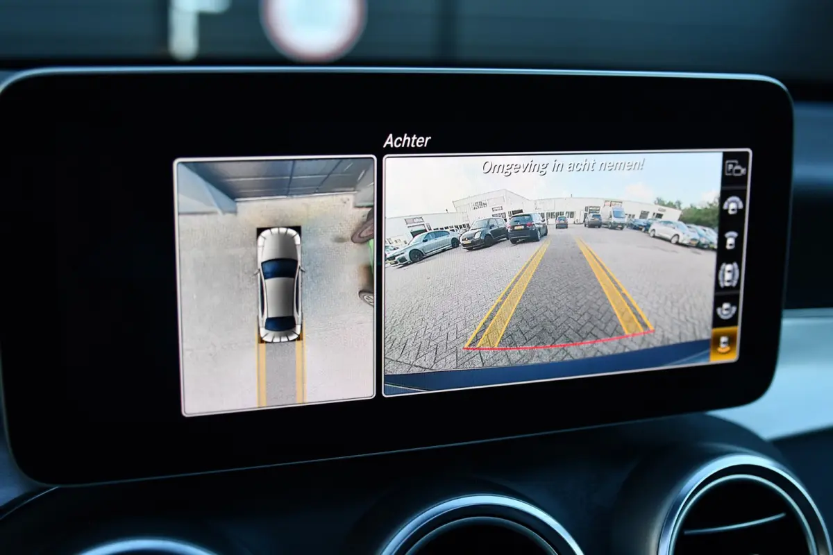 300 e AMG Night Edition, Pano, Luchtvering, Burmester, 360, Virtual, Multibeam, Keyless. CarPlay!