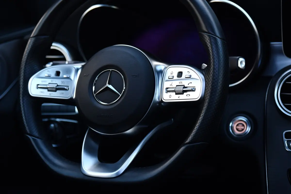 300 e AMG Night Edition, Pano, Luchtvering, Burmester, 360, Virtual, Multibeam, Keyless. CarPlay!