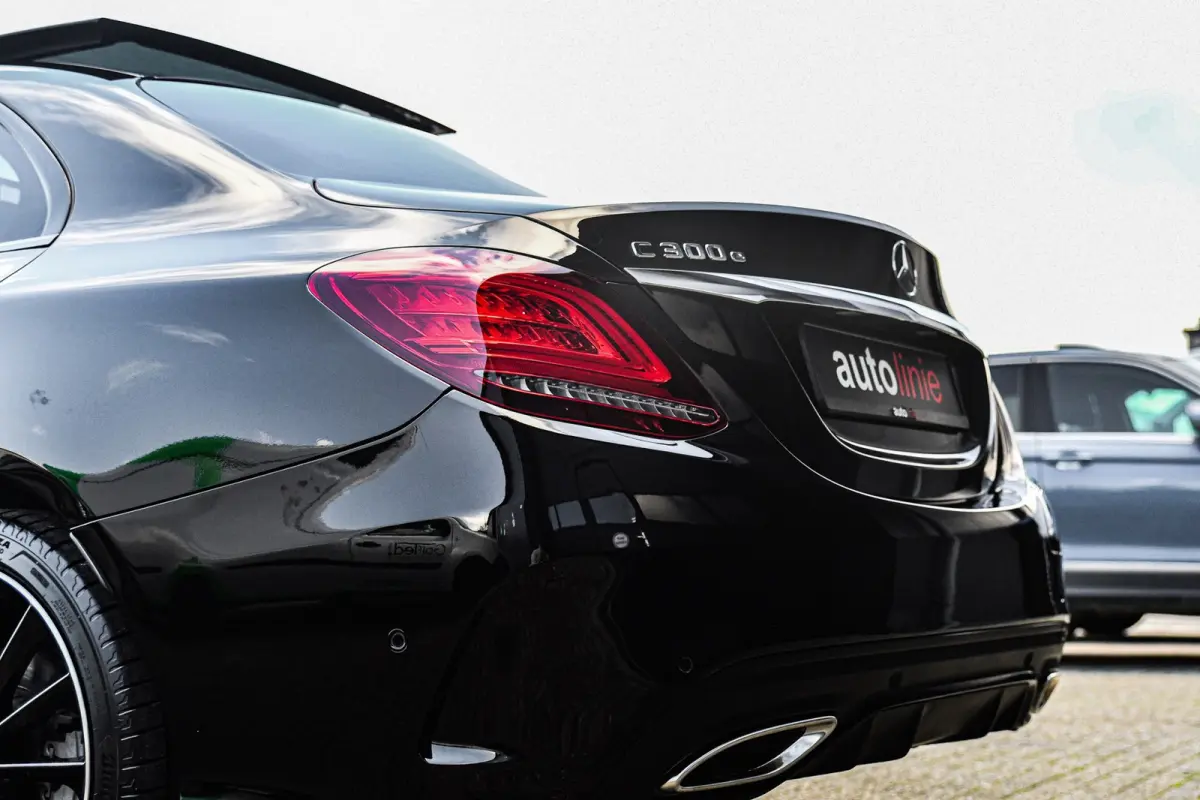 300 e AMG Night Edition, Pano, Luchtvering, Burmester, 360, Virtual, Multibeam, Keyless. CarPlay!