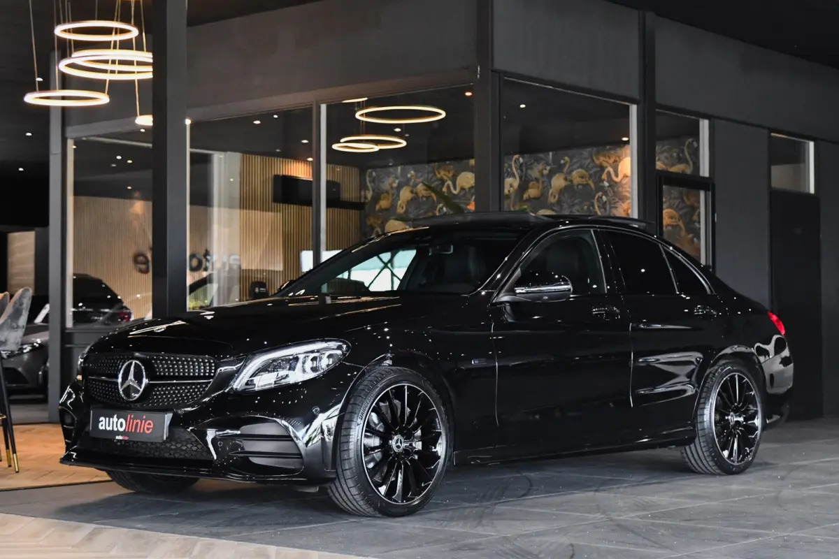 300 e AMG Night Edition, Pano, Luchtvering, Burmester, 360, Virtual, Multibeam, Keyless. CarPlay!