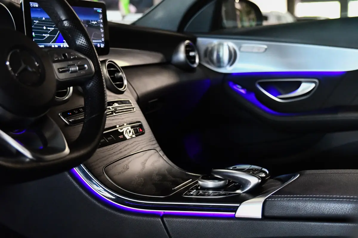 300 e AMG Night Edition, Pano, Luchtvering, Burmester, 360, Virtual, Multibeam, Keyless. CarPlay!