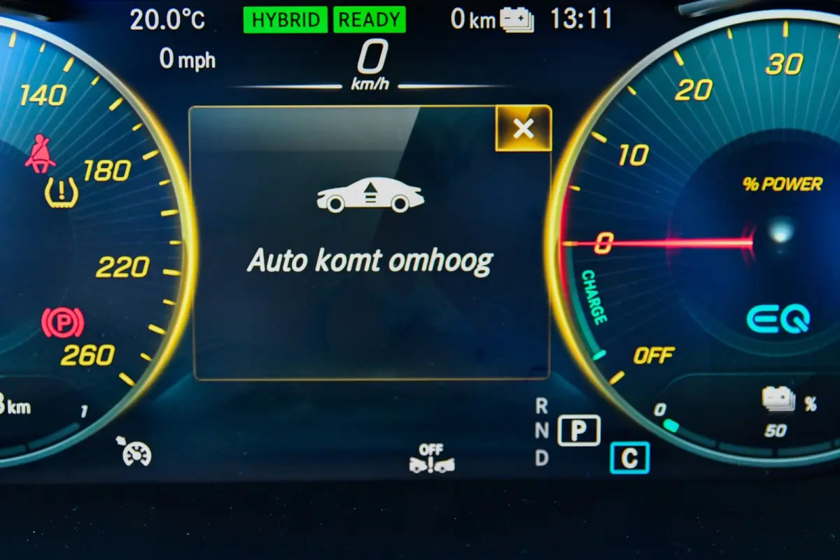 300 e AMG Night Edition, Pano, Luchtvering, Burmester, 360, Virtual, Multibeam, Keyless. CarPlay!