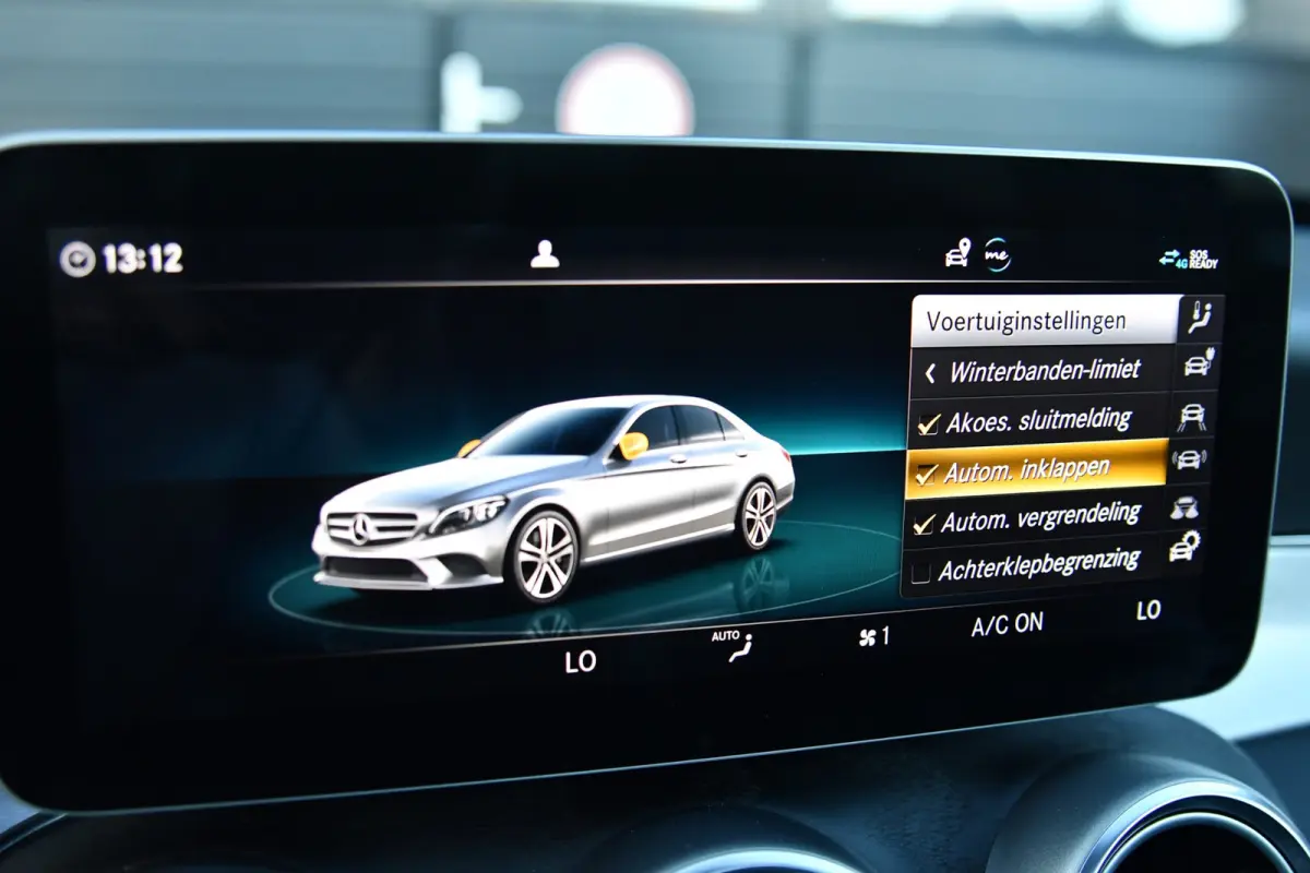 300 e AMG Night Edition, Pano, Luchtvering, Burmester, 360, Virtual, Multibeam, Keyless. CarPlay!