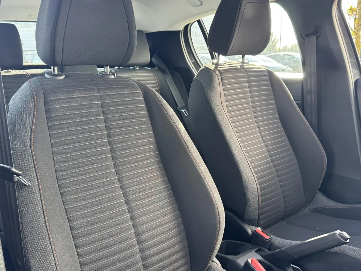 1.2 PureTech Active Pack | Cruise control | Parkeerhulp | Apple Carplay/Android Auto