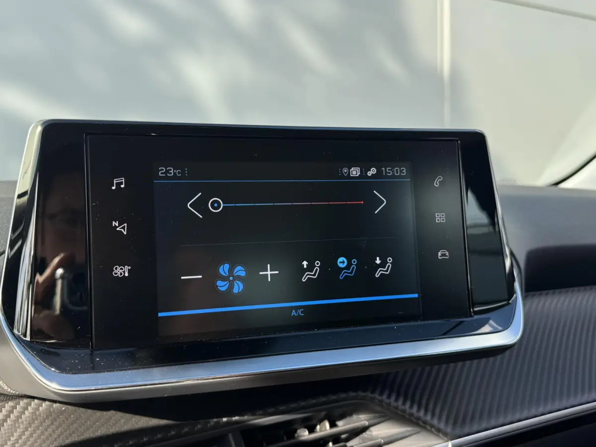 1.2 PureTech Active Pack | Cruise control | Parkeerhulp | Apple Carplay/Android Auto
