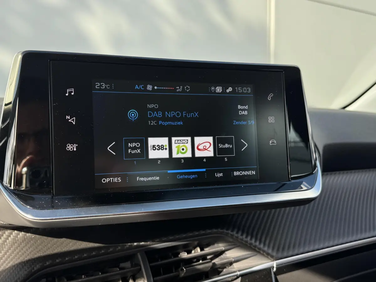 1.2 PureTech Active Pack | Cruise control | Parkeerhulp | Apple Carplay/Android Auto
