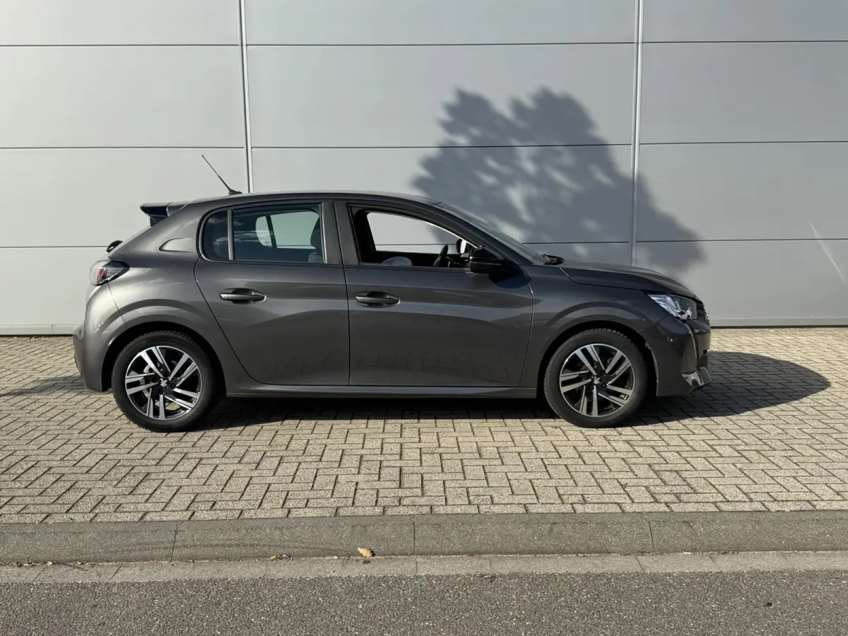 1.2 PureTech Active Pack | Cruise control | Parkeerhulp | Apple Carplay/Android Auto