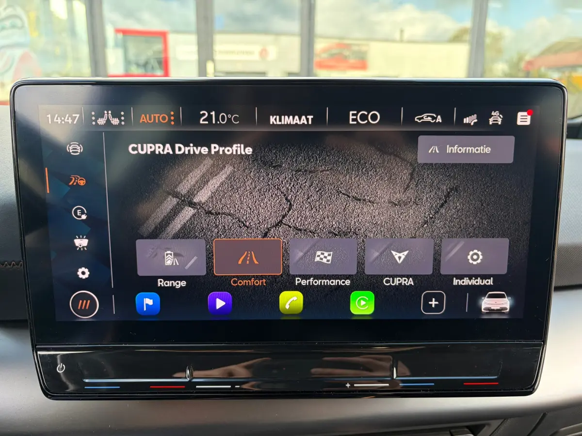 Performance 62 kWh |Rijklaar prijs|Camera|ACC|Stoel/stuur verw.|Carplay|