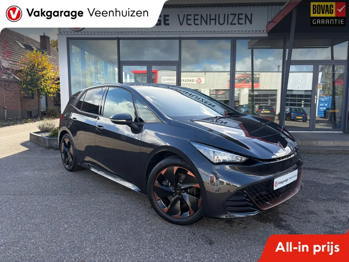 Performance 62 kWh |Rijklaar prijs|Camera|ACC|Stoel/stuur verw.|Carplay|