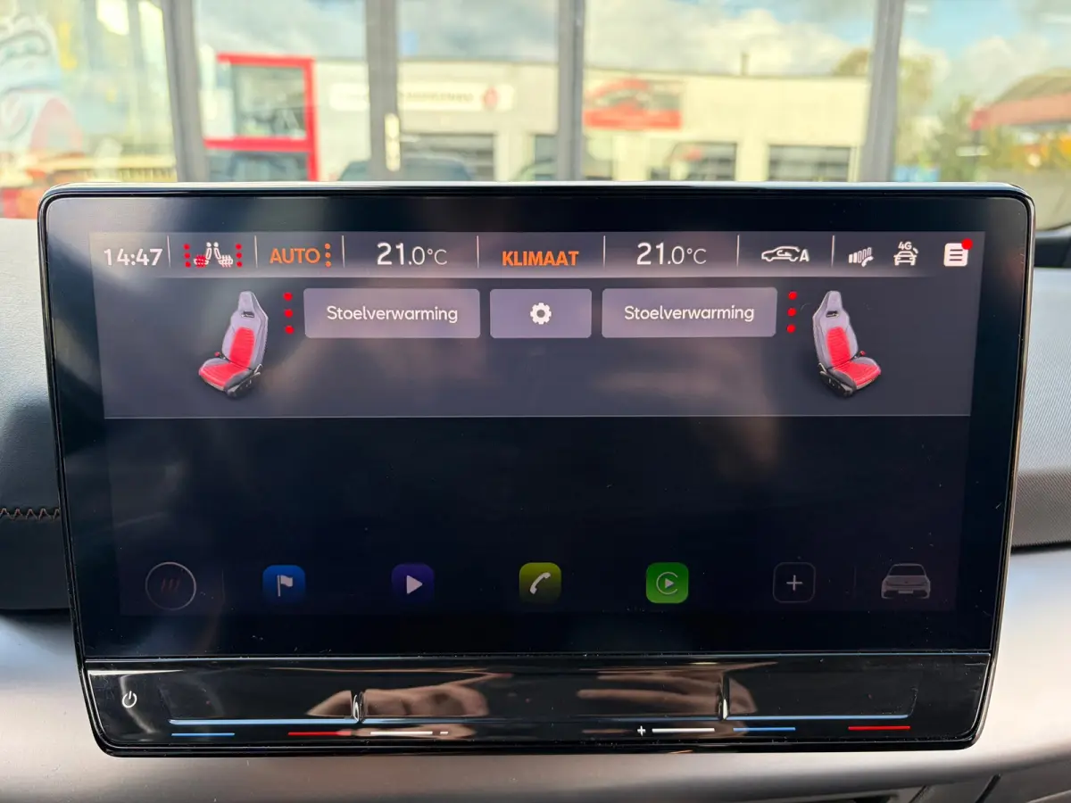 Performance 62 kWh |Rijklaar prijs|Camera|ACC|Stoel/stuur verw.|Carplay|