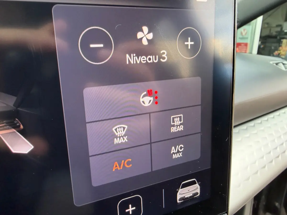 Performance 62 kWh |Rijklaar prijs|Camera|ACC|Stoel/stuur verw.|Carplay|