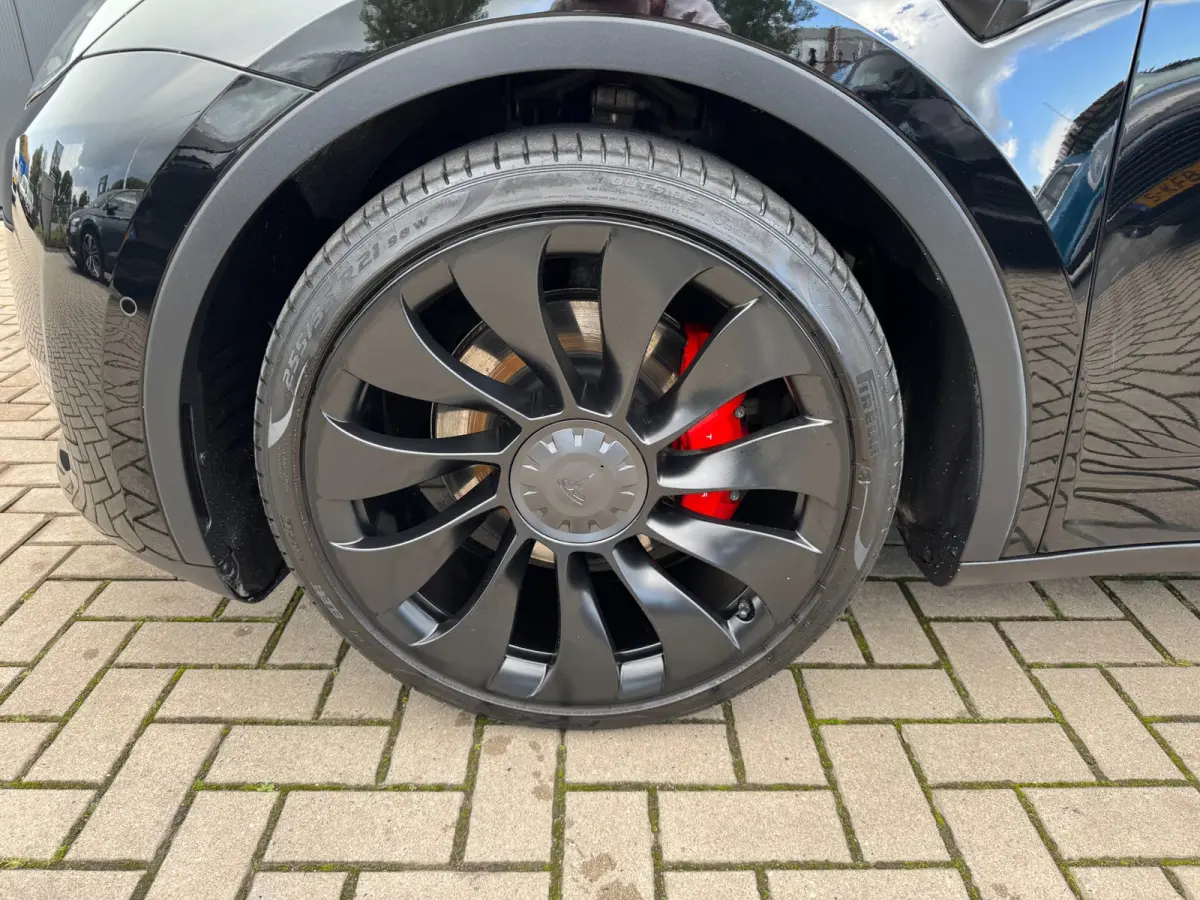Performance AWD 75 kWh