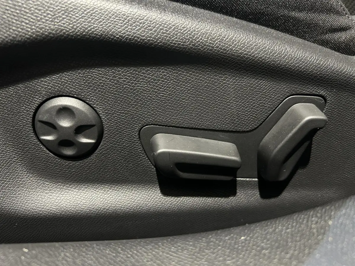 GT Avantage 58 kWh | PANORAMADAK | FOCAL HI-FI | ALCANTARA | STOEL- EN STUURVERWARMING |