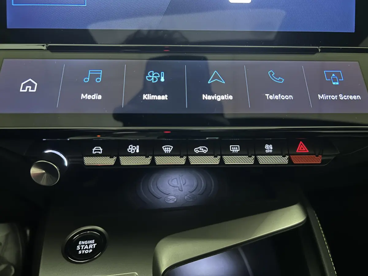 GT Avantage 58 kWh | PANORAMADAK | FOCAL HI-FI | ALCANTARA | STOEL- EN STUURVERWARMING |