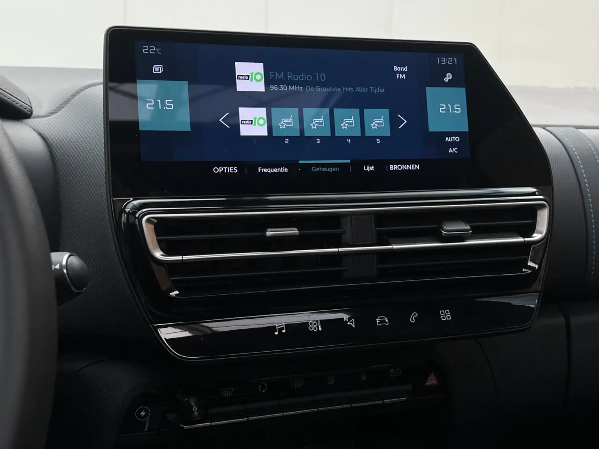 Plug-in Hybrid 225pk EAT8 Max | Automaat | Panoramadak | 19'' Art Black |