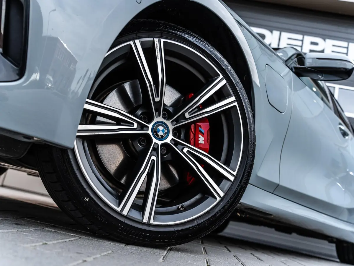 330e xDrive - M-Sport Pro l Pano l ACC l Laser l Carbon l 19''