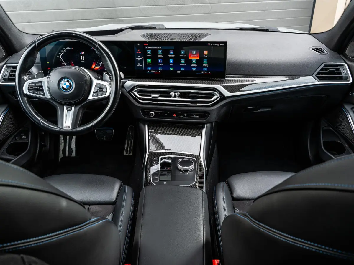 330e xDrive - M-Sport Pro l Pano l ACC l Laser l Carbon l 19''
